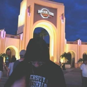 Meet your Posher, Robert